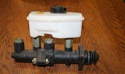 Фото Цилиндр главный тормозной ГАЗ-3307,66 с бачком ГАЗ Оригинал