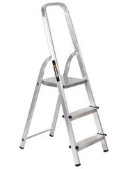 Фото Стремянка, 3 ступени, стальная Вихрь СС 1х3 73/5/1/7