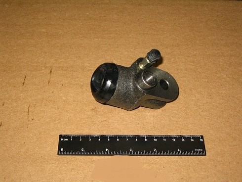 Фото Цилиндр тормозной передний 2410,31029,3110 Волга левый (верх) ГАЗ