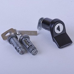 Фото Личинки 2114,2115 в сборе с замком багажника ДААЗ