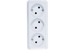 Фото Розетка 3-м о/у б/з "Олимп" 16А 220В бел. "UNIVersal" 1160